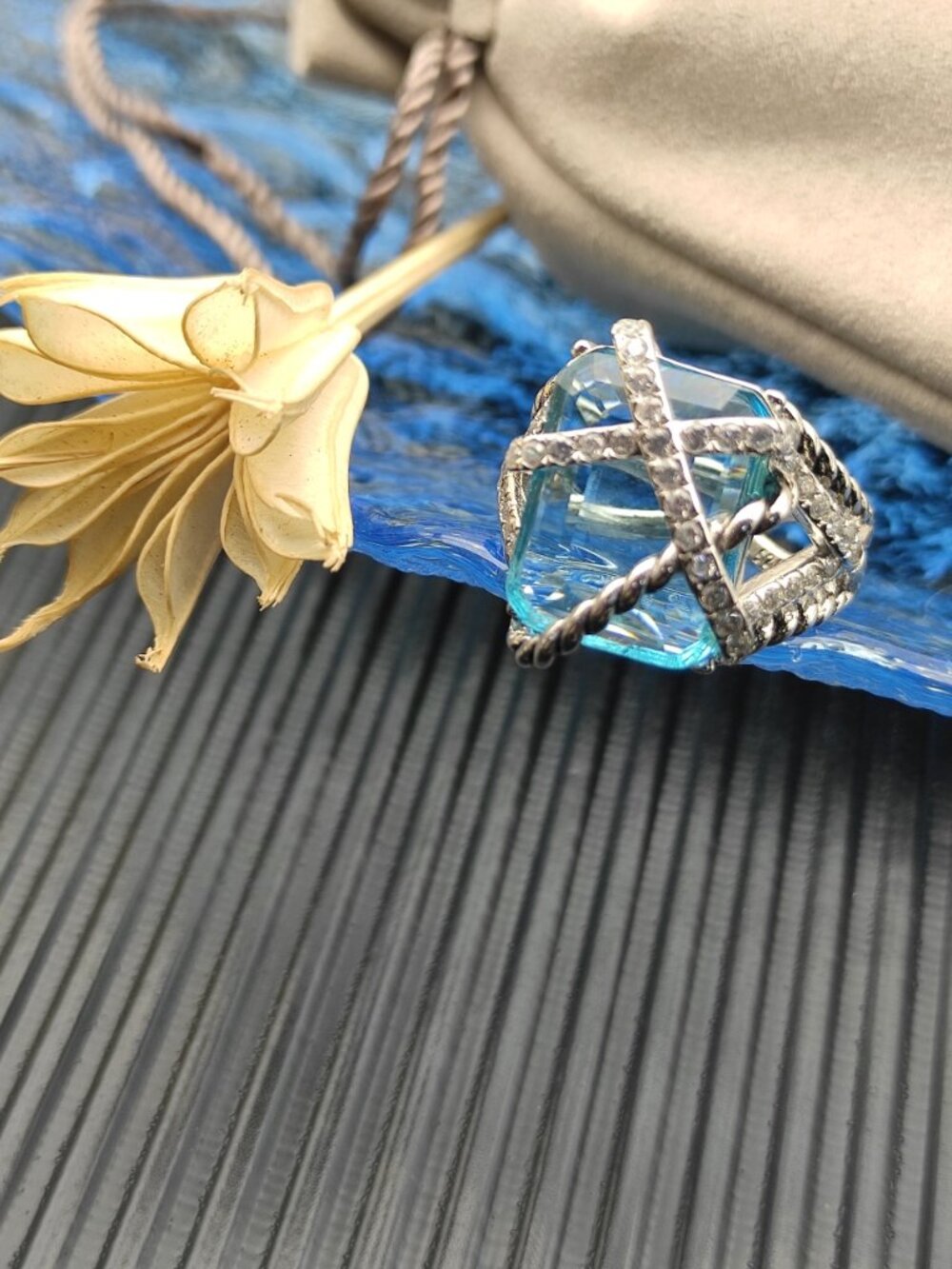 David Yurman 925 Silver Ring with Original Pouch - Picture 2 of 5